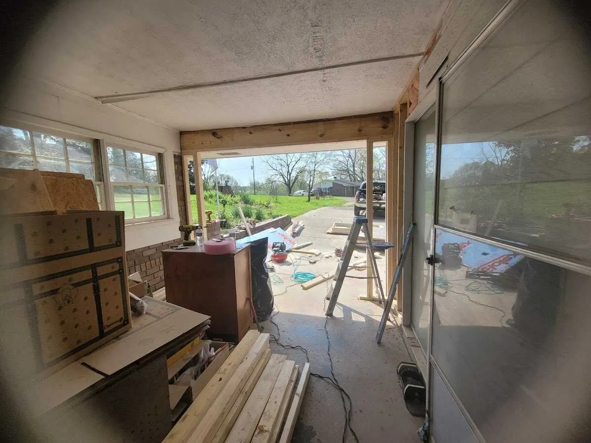 Air movers and dehumidifier for Water Mitigation Services in Glenolden